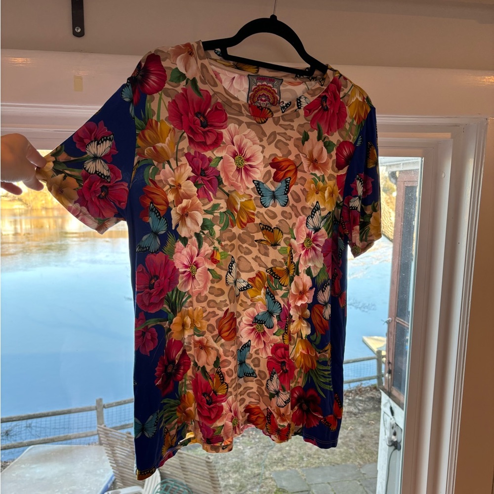 Size medium Johnny Was t-shirt